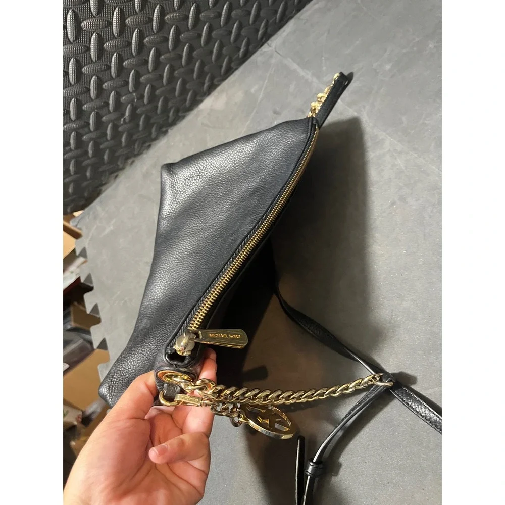 Michael‎ Kors Crossbody Bag Womens OS Black Pebble Leather Gold Chain Strap